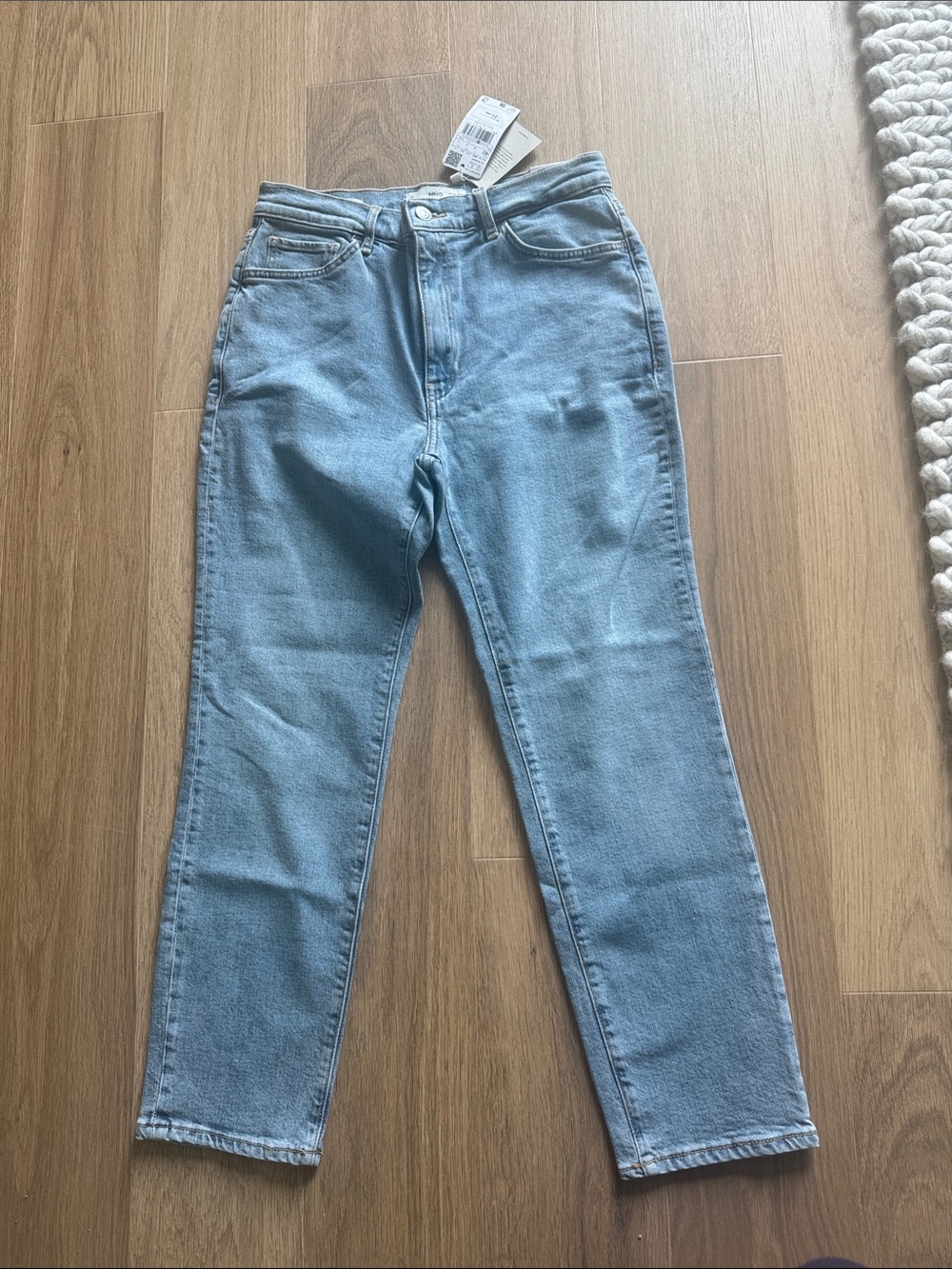 NWT MNG (Mango) Light Blue High-Rise Straight Jeans